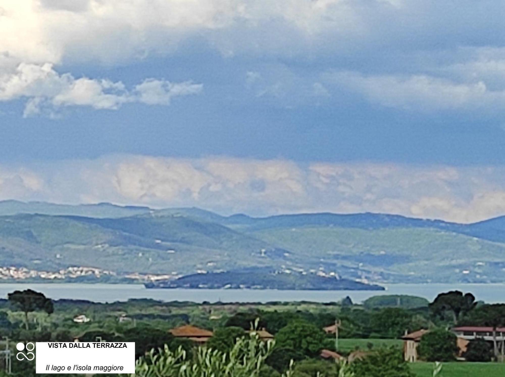 Casa Nuova Tra Umbria E Toscana Con Vista Lago Apartment Castiglione del Lago Exterior photo