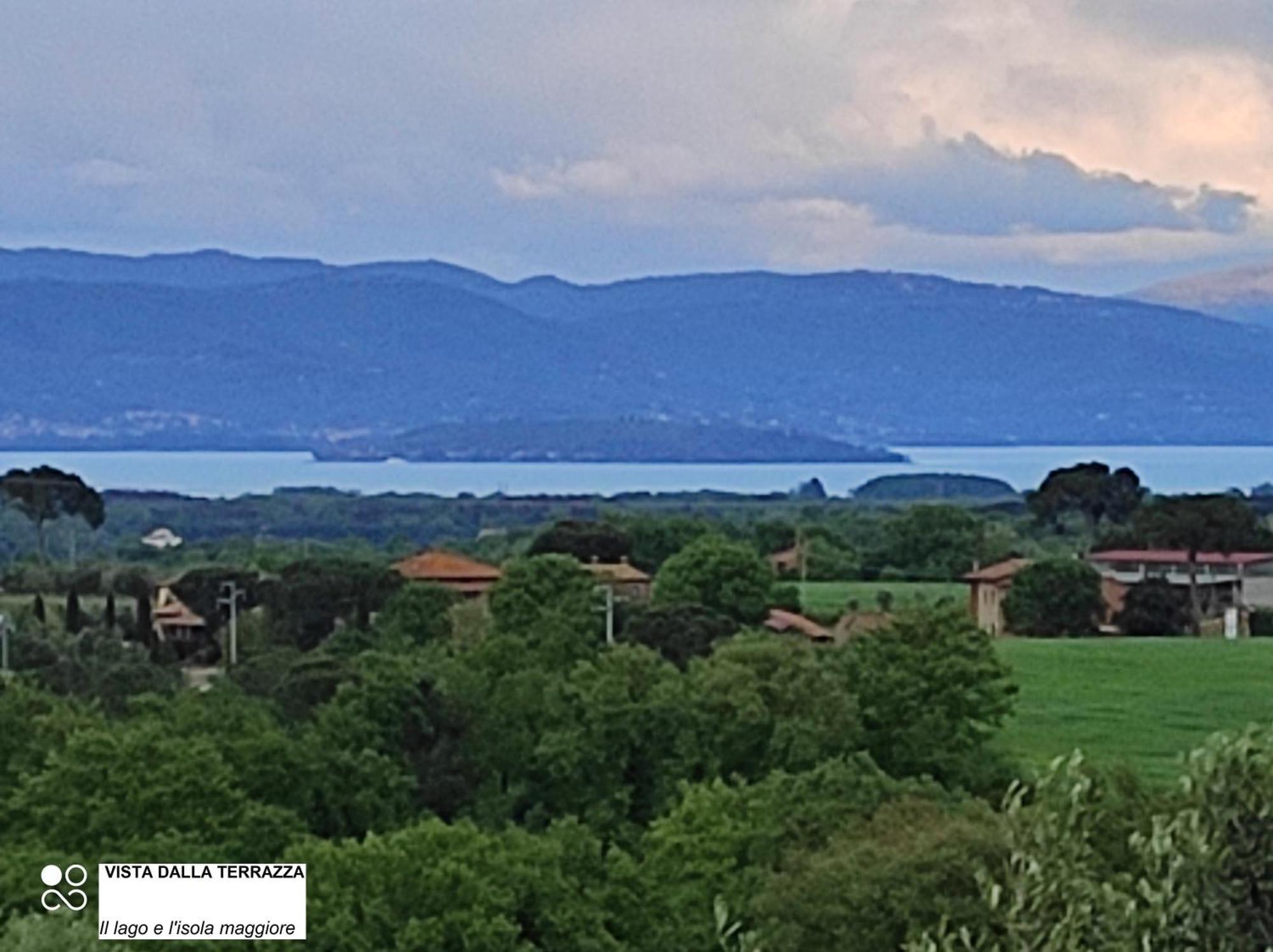 Casa Nuova Tra Umbria E Toscana Con Vista Lago Apartment Castiglione del Lago Exterior photo