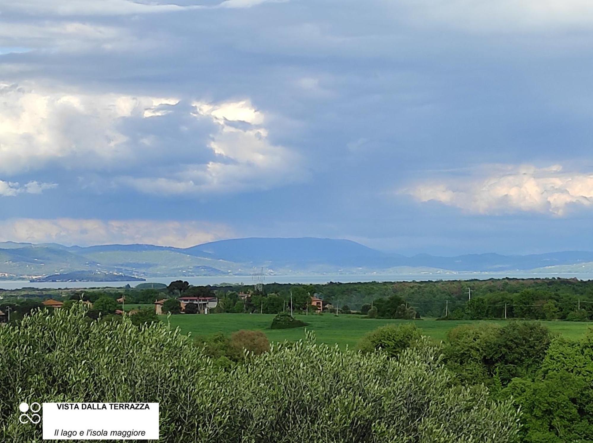 Casa Nuova Tra Umbria E Toscana Con Vista Lago Apartment Castiglione del Lago Exterior photo