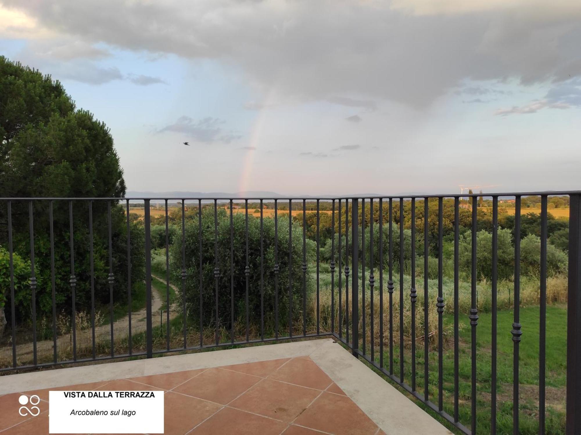 Casa Nuova Tra Umbria E Toscana Con Vista Lago Apartment Castiglione del Lago Exterior photo