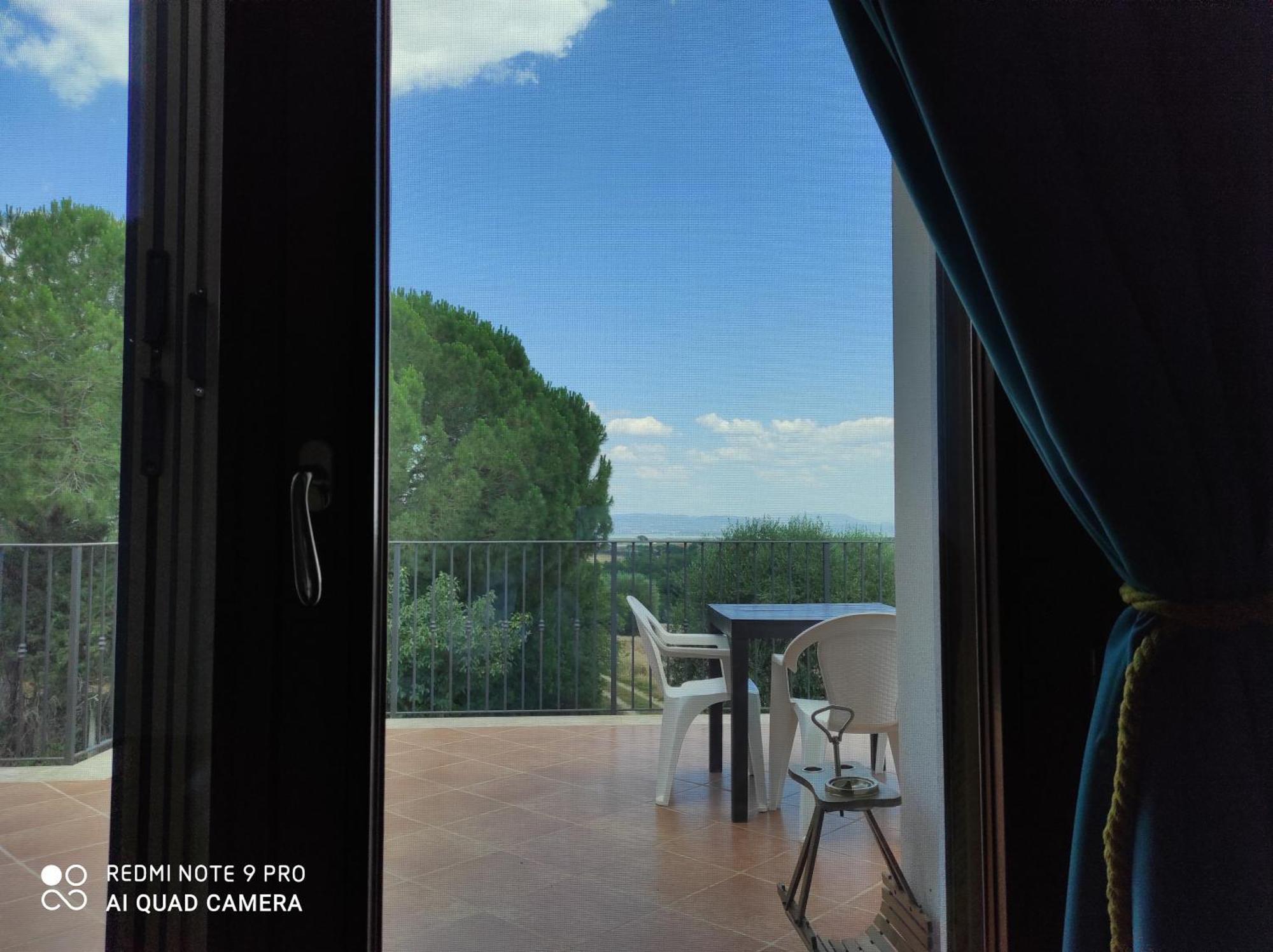 Casa Nuova Tra Umbria E Toscana Con Vista Lago Apartment Castiglione del Lago Exterior photo