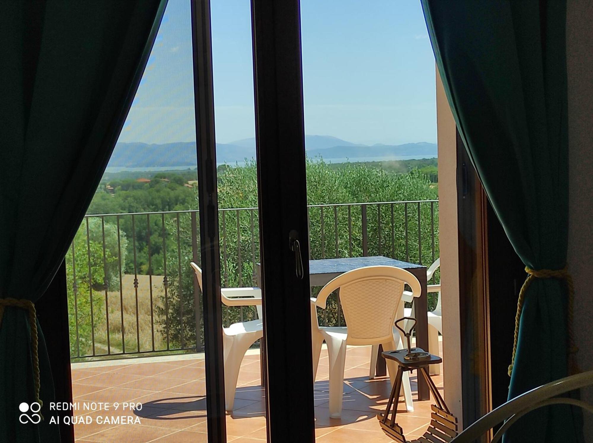 Casa Nuova Tra Umbria E Toscana Con Vista Lago Apartment Castiglione del Lago Exterior photo