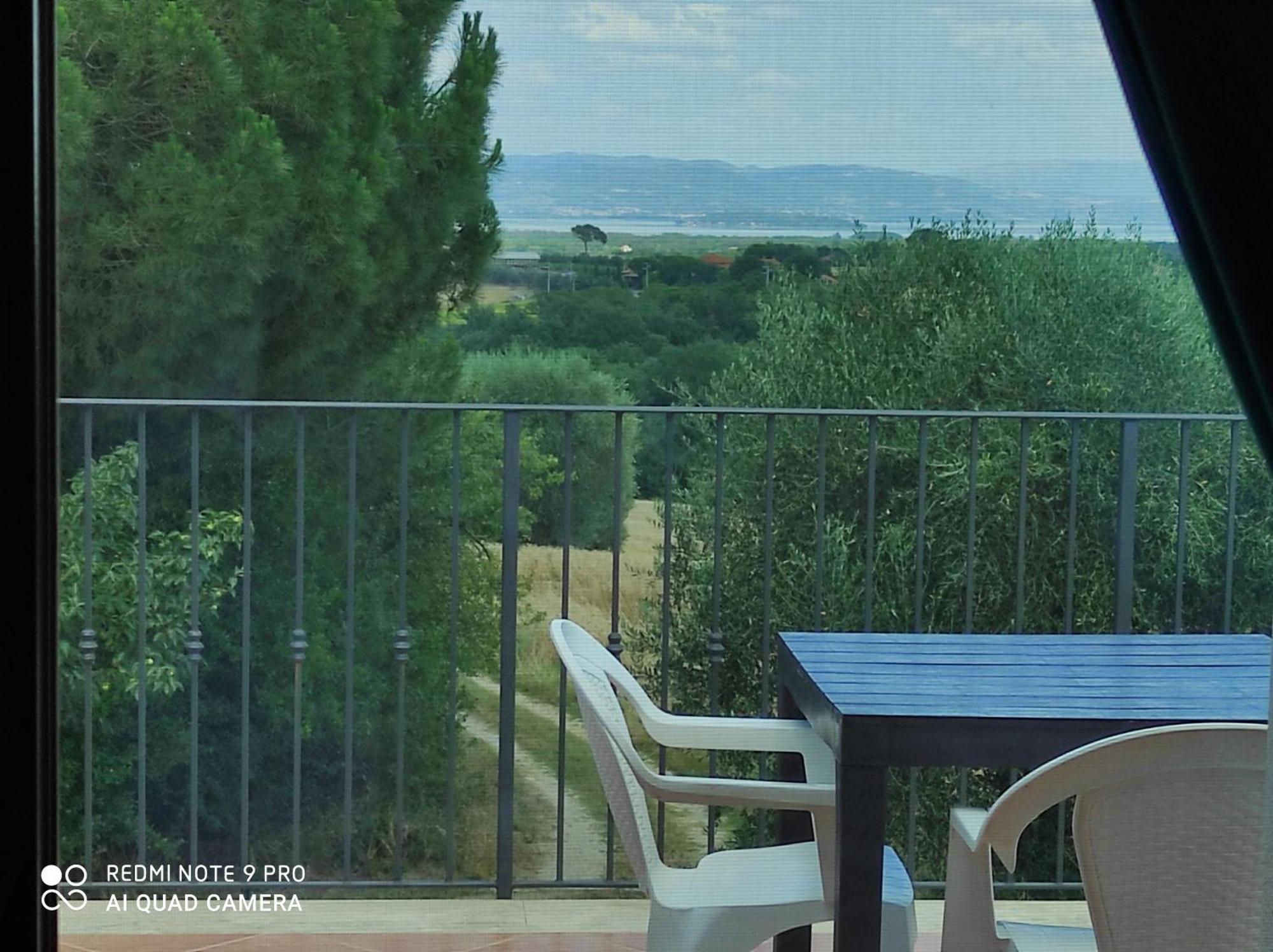 Casa Nuova Tra Umbria E Toscana Con Vista Lago Apartment Castiglione del Lago Exterior photo